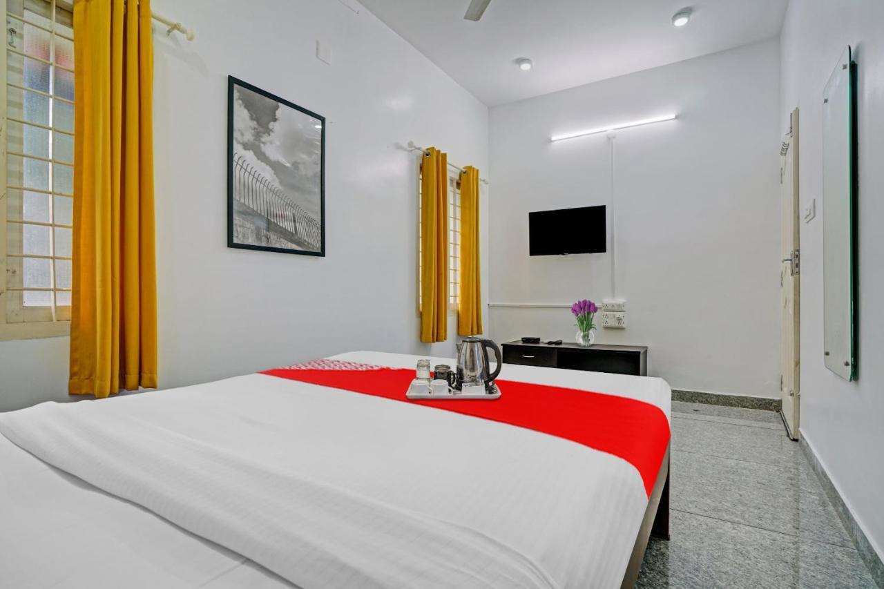 Oyo Thykoodam Sleep Inn Kochi Esterno foto